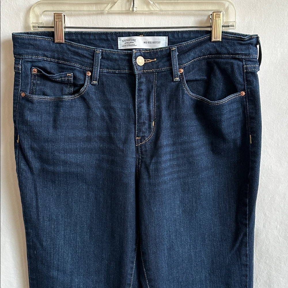 Signature by Levi Strauss mid rise bootcut dark wash jeans, size 12L - Picture 2 of 10